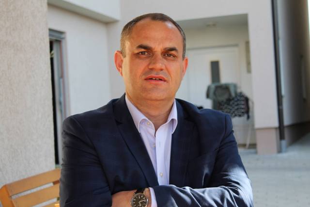 Respektimi i etikës shmangë gazetarët nga pasojat ligjore