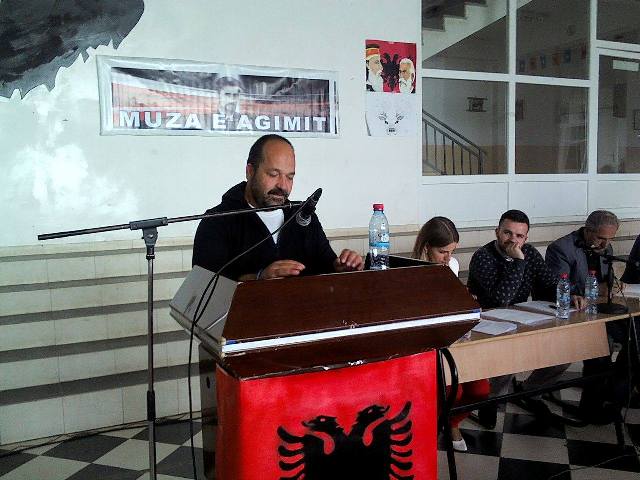 Poeti Xhevat Latifi fitues i çmimit “Muza e Agimit”