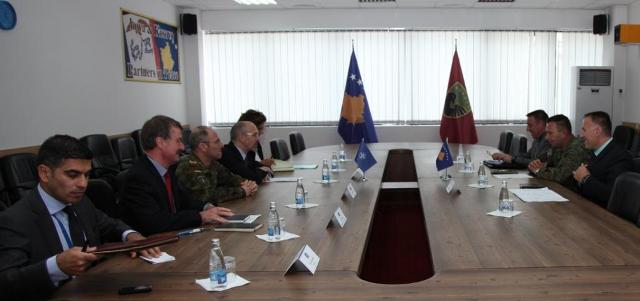 Gjenerallejtënant Rrahman Rama  priti zyrtarin e lartë të NATO-s Michel Soula