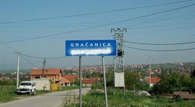 Shfaqen incidentet e para në mes serbëve, shkak “Billboardet”