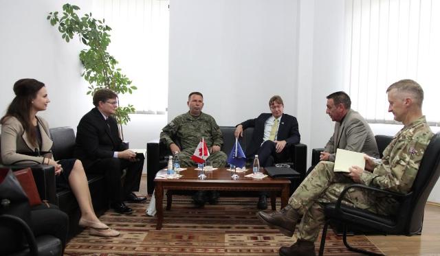 Gjenerallejtënant Rrahman Rama priti ambasadorin e Kanadasë, z. Daniel Maksymiuk