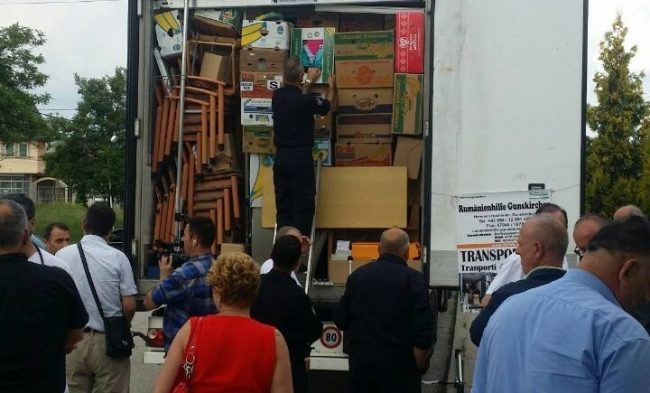 Gjilani pranon donacion mbi 50 mijë euro me pajisje për Handikos-in dhe spitalin Regjional