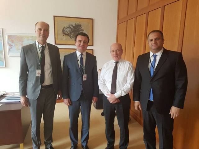Pas vizitës në Bruksel, delegacioni i Lëvizjes Vetëvendosje ka vazhduar takimet në Berlin