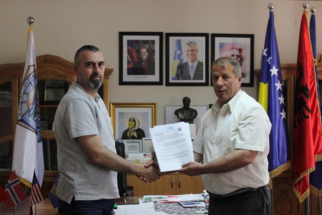 Nënshkruhet edhe një marrëveshje bashkëpunimi në mes të Komunës së Vitisë dhe të Fondacionit Kosovë-Luksemburg