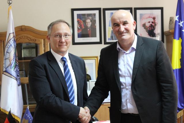 Kryetari Haliti priti në takim ambasadorin e Hungarisë, Laszlo Markusz