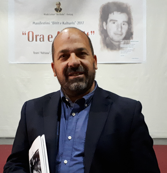 Xhevat Latifi është fitues i çmimit “Ora e Astritit” me poezinë ‘Shkupi dhembja që s’po pranë’
