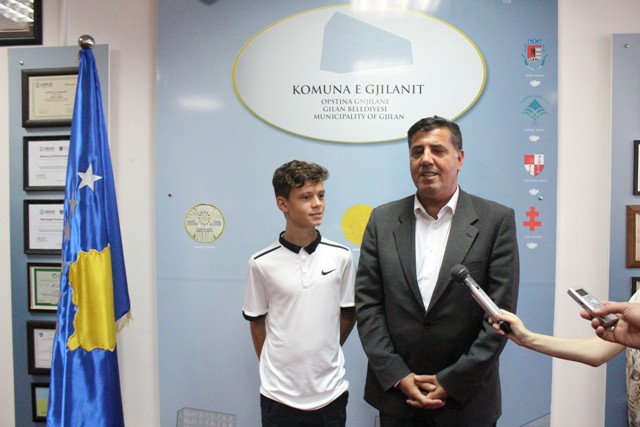 Haziri: Rion Xhemajli një yll i madh në ngritje në futbollin e Zvicrës
