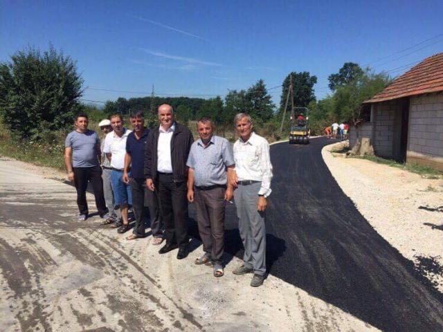 Në Gërmovë asfaltohet segmenti rrugor “Rexhep Sylejmani”