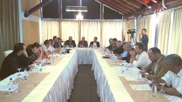Në Gjilan nis konferenca regjionale me temën “Rajoni ynë, tri sfidat kryesore dhe tri zgjidhje”