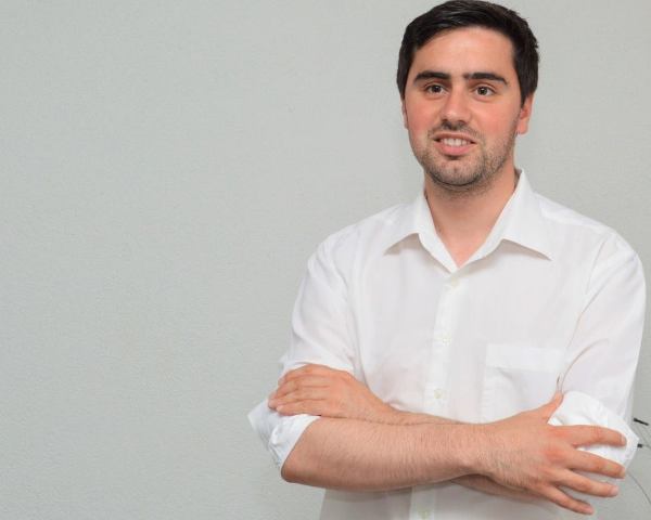 Ja kush është drejtuesi më i ri në moshë i një subjekti politik!?