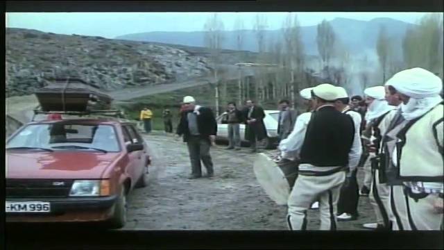Duke e shikuar “Njeriun prej dheu” nga Agim Sopi