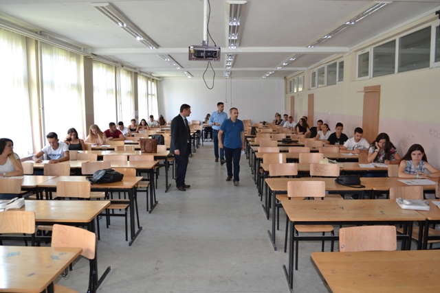 Nisin provimet pranuese në Universitetin  “Kadri Zeka”