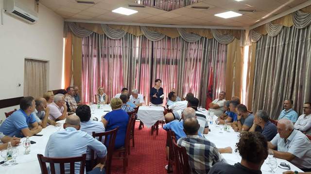 Vetëvendosje: Takim falënderues dhe mobilizues me bashkatdhetarët e Gjilanit