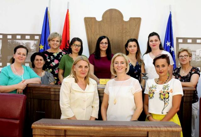 Shpresa Hajdari, kryesuese e Grupit të Grave të Komunës së Gjilanit (GGKGJ)