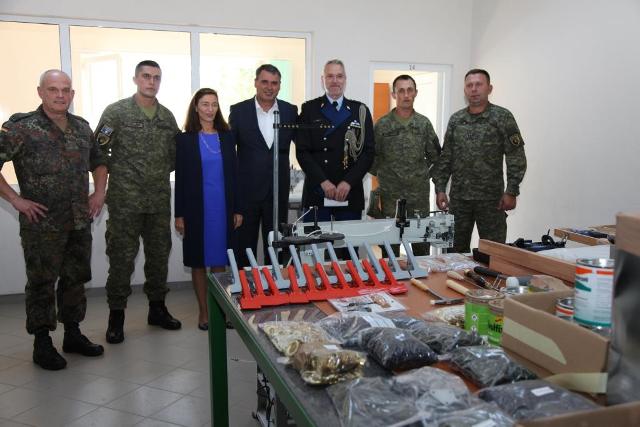 Ministri dhe Komandanti i FSK-së pritën në takim ambasadoren e Holandës në Kosovë