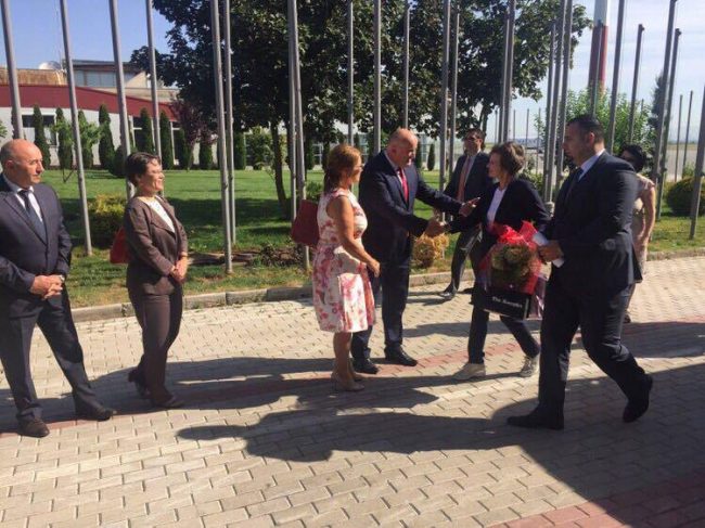 Haliti priti në aeroport ish-presidenten e Konfederatës Zvicerane, Micheline Calmy-Rey