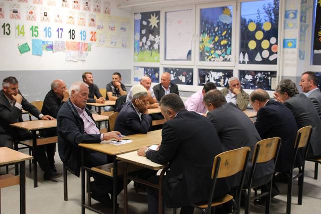 Në Vërban të Vitisë mbahet diskutim publik për planifikimin e buxhetit