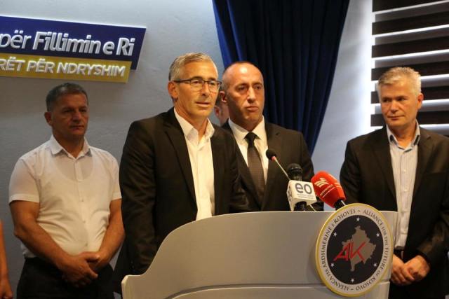 Rexhep Kadriu i AAK-së do të sfidojë të tjerët në garë për kryetar të Gjilanit