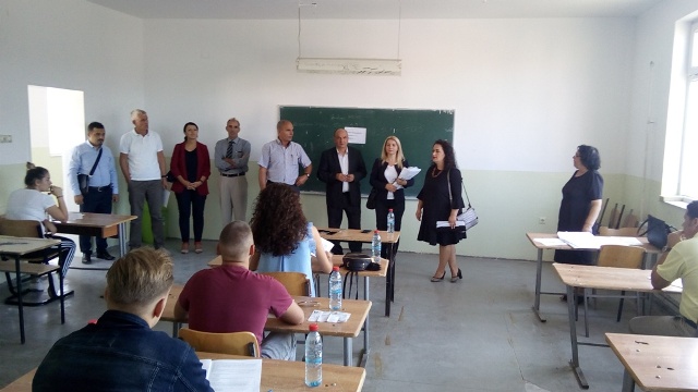 Testi i maturës në Gjilan ka nisur nën përgatitjet e larta