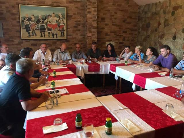 Diskutohet për nevojat dhe hallet që kanë shoqatat e dala nga lufta e UÇK-së