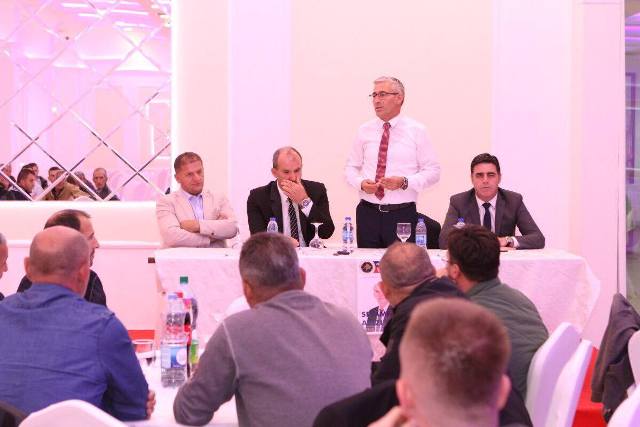 Rexhep Kadriu po vlerësohet si kandidati më serioz për kryetar të Gjilanit