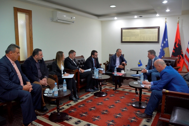 Oda e Afarizmit të Kosovës takon Ministrin Pal Lekaj