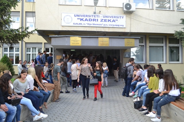 Aplikojnë 1155 maturantë për katër fakultet me shtatë programe studimi