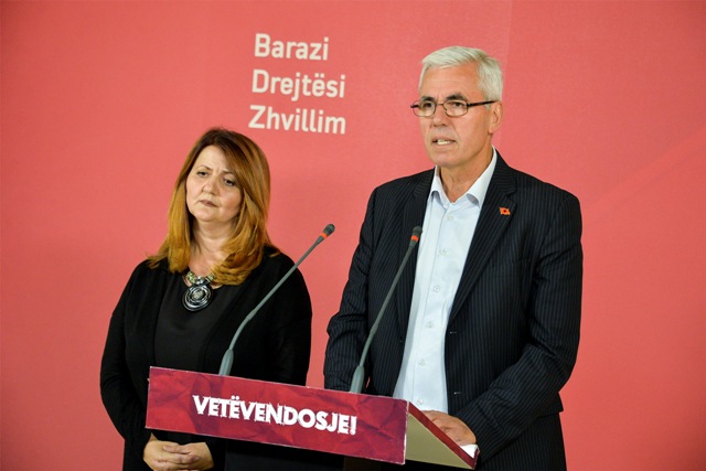 Vetëvendosje: Të zbardhen vdekjet e dyshimta në QKUK