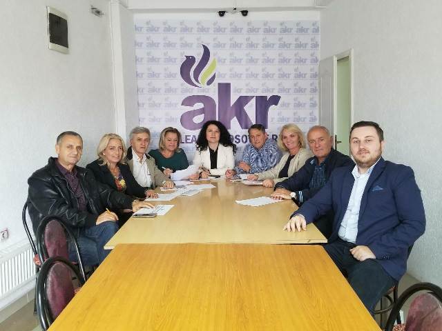 AKR: Të gatshëm për një fushatë dinjitoze