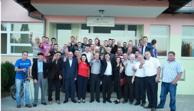 LDK: Livoçi i Epërm e Livoçi i Ulët falënderojnë Lutfi Hazirin për realizimin e projekteve të mëdha komunitare