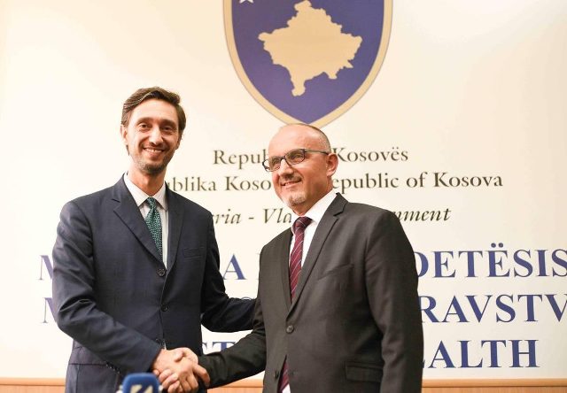 Ministri i Shëndetësisë Ismaili pranoi detyrën nga ish-Ministri Rrahmani