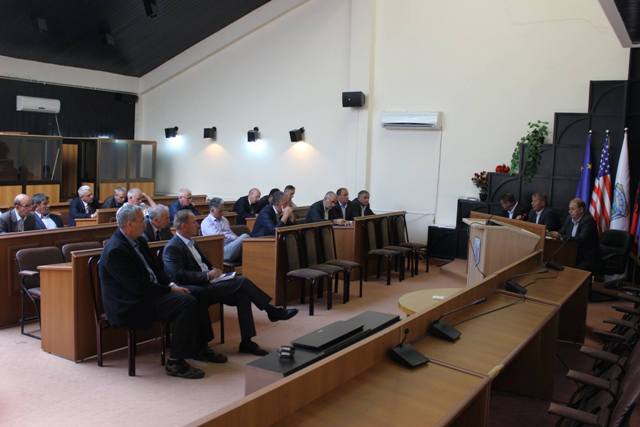Drejtorët kërkojnë rritje të buxhetit për shkollat