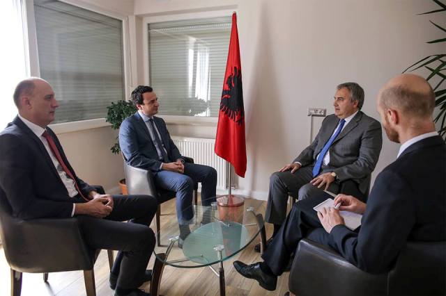 Vetëvendosje: Takim me ambasadorin italian në Kosovë, z. Piero Cristoforo Sardi