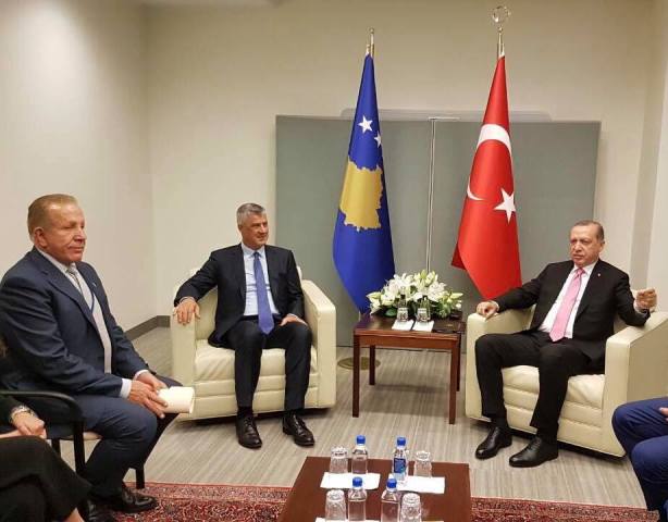 Thaçi e Pacolli takojnë Erdoganin