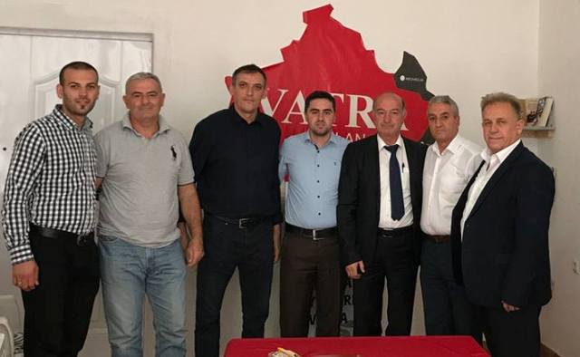Drejtuesit e Vatrës me bashkëpunëtorë takojnë deputetin shqiptar të Parlamentit të Serbisë