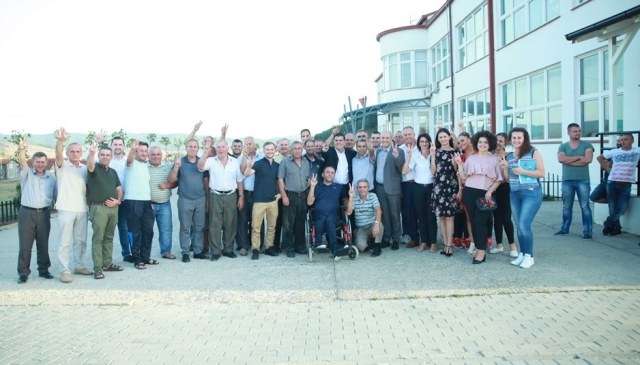 LDK: Velekinca e Mulla Idriz Gjilanit falënderon Lutfi Hazirin për realizimin e projekteve të mëdha komunitare