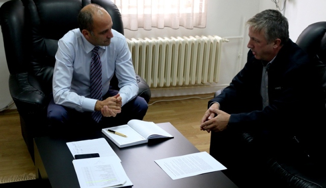 Gashi: Të shkurtojmë pritjet e bashkatdhetarëve nëpër kufij
