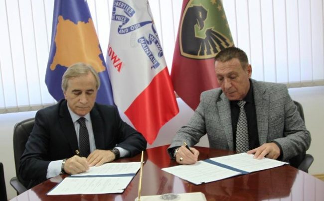 Marrëveshje bashkëpunimi ndërmjet Ministrisë për Forcën e Sigurisë dhe Aeroportit Ndërkombëtar të Prishtinës