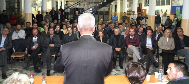 Sami Kurteshi takon banorët e Bresalcit