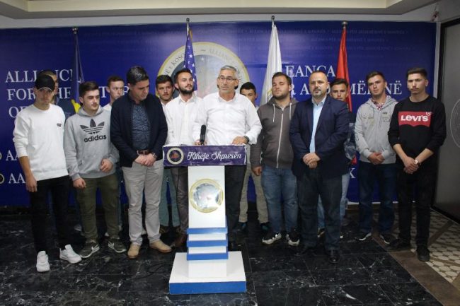 AAK: Nëndega e Aleancës Kosova e Re (AKR) në lagjen “Arbëria”, aderon në AAK