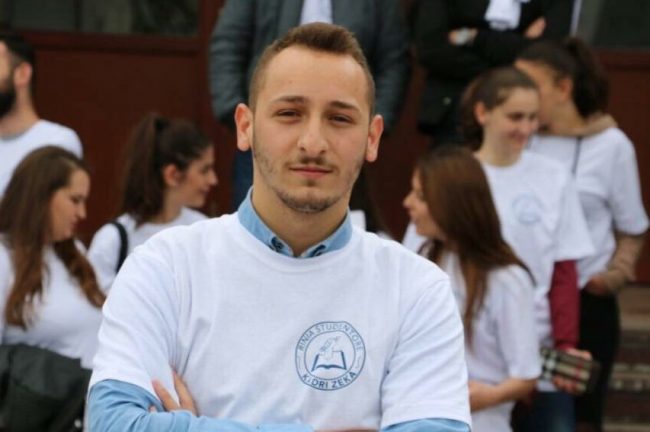 Adrian Bajrami zgjidhet kryetar i ri i Parlamentit Studentor në Universitetin “Kadri Zeka”