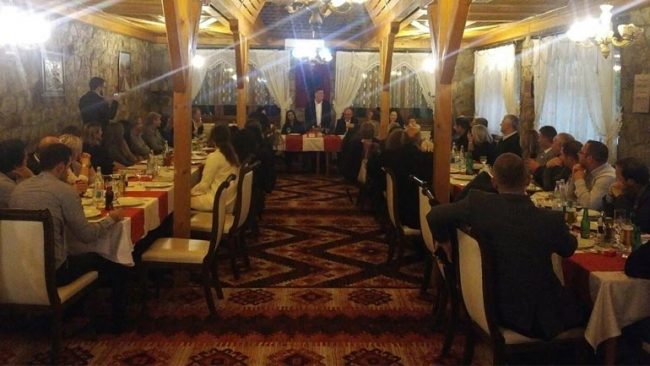 Arijeta Aliu e LDK’së merr mbështetje nga farmacistët e Gjilanit