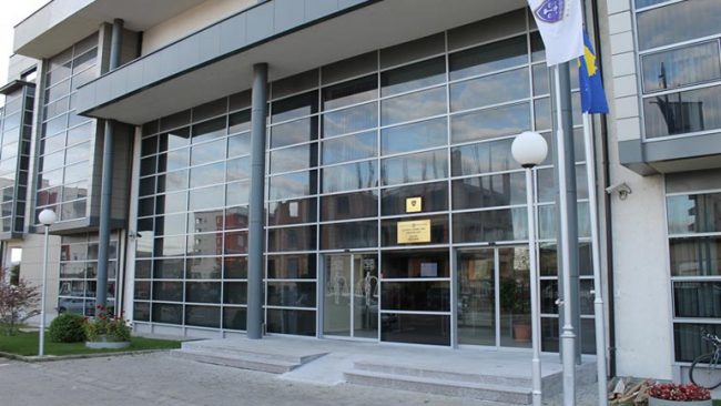 Një muaj paraburgim të pandehurës A. S. e cila dyshohet se privoi nga jeta foshnjën e saj