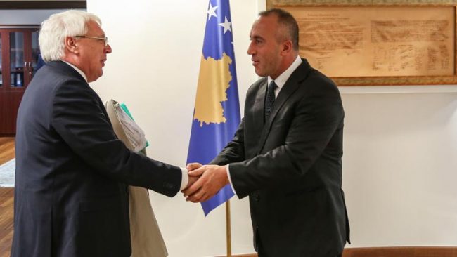 Kryeministri Haradinaj priti Zëvendës Ndihmësin e Sekretarit të Përgjithshëm të NATO-s, Jamie Shea