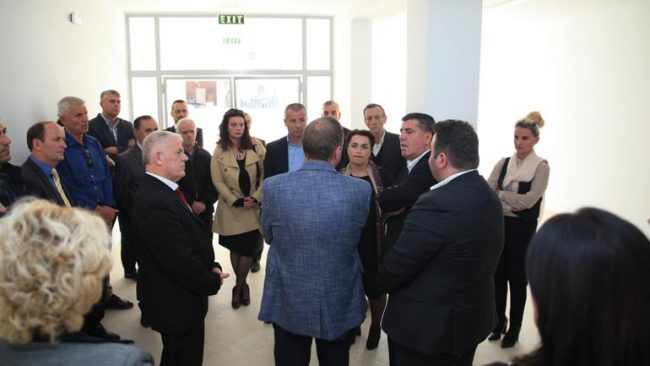 Haziri: 120 fëmijët tashmë janë regjistruar në çerdhen në lagjen “Dardania”