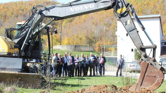 Fillojnë punimet në ndërrimin e gypit të ujësjellësit të Letnicës