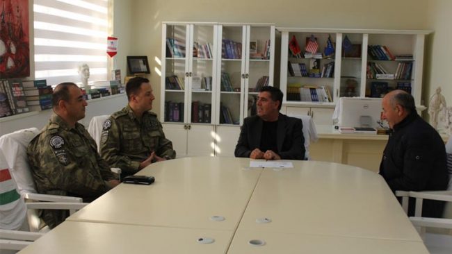 Kreu i Gjilanit takon komandantin e KFOR-it turk në Gjilan
