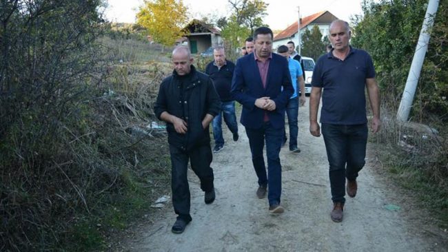 Pajaziti zotohet se do të punohet shumë në përmirësimin e kushteve për banorët e Vrapqiqit