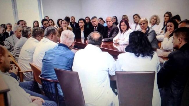 Ministri Ismaili vizitoi Spitalin e Gjilanit