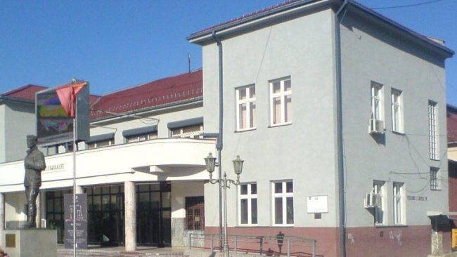 Shoqata Sindikale e Teatrit të Gjilanit përkrahë kërkesat e aktorëve të TKK-së